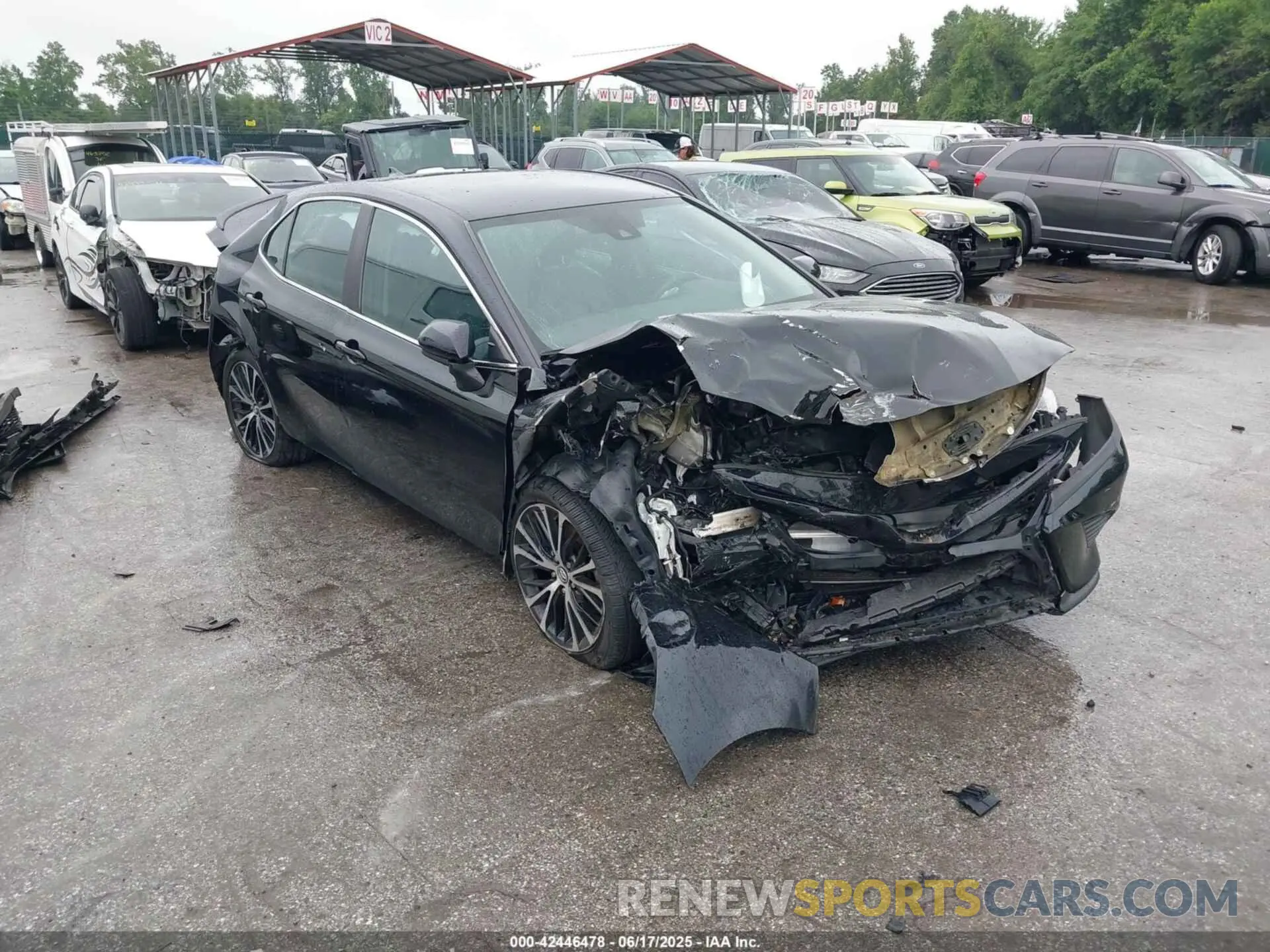 1 Photograph of a damaged car 4T1G11AK7LU917866 TOYOTA CAMRY 2020