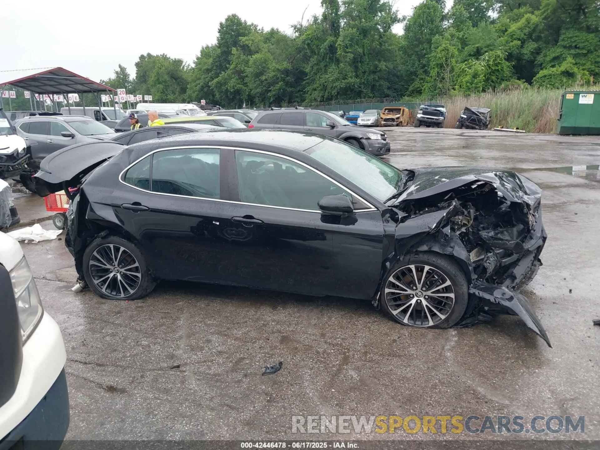 12 Photograph of a damaged car 4T1G11AK7LU917866 TOYOTA CAMRY 2020