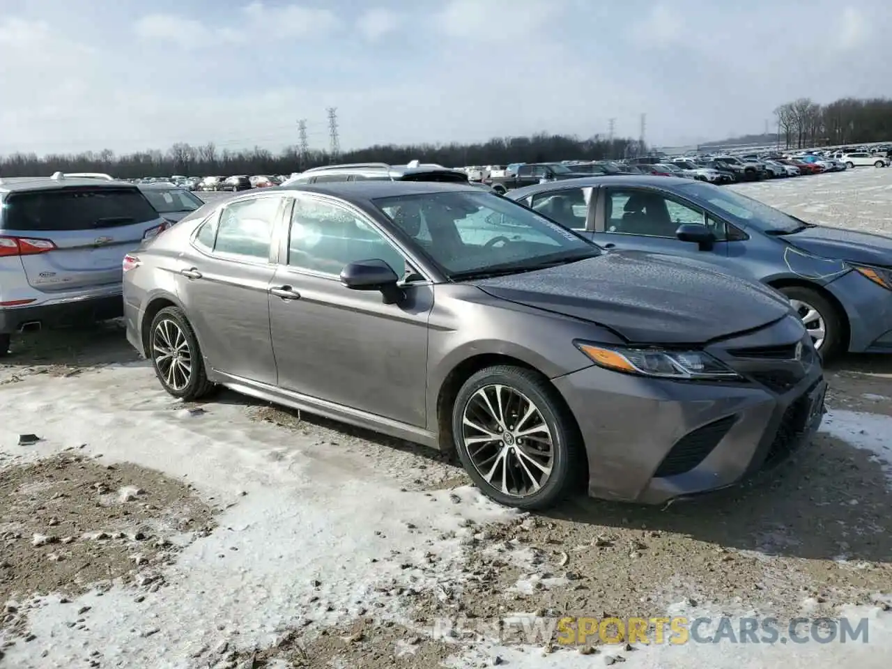 4 Photograph of a damaged car 4T1G11AK7LU918113 TOYOTA CAMRY 2020