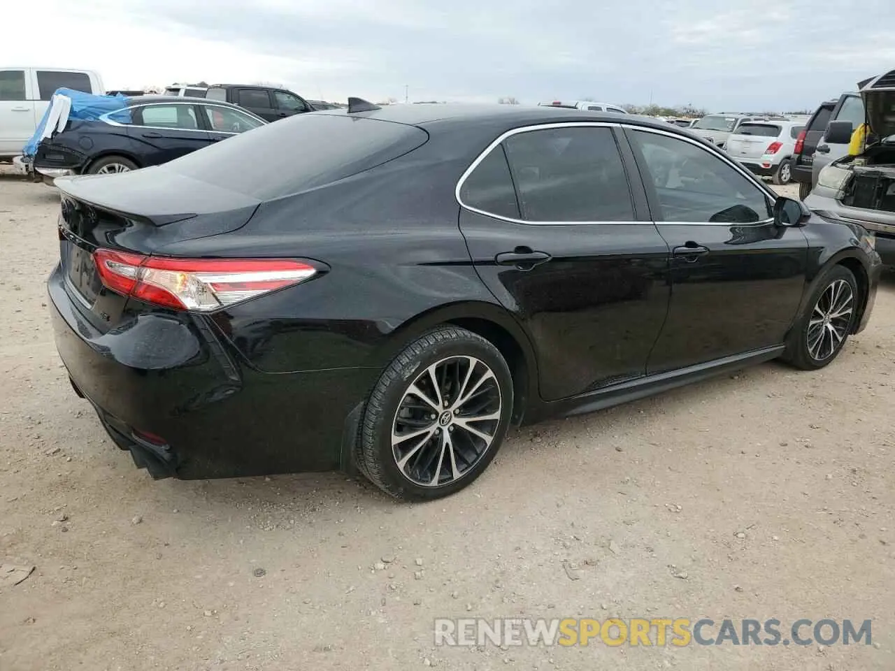 3 Photograph of a damaged car 4T1G11AK7LU922212 TOYOTA CAMRY 2020