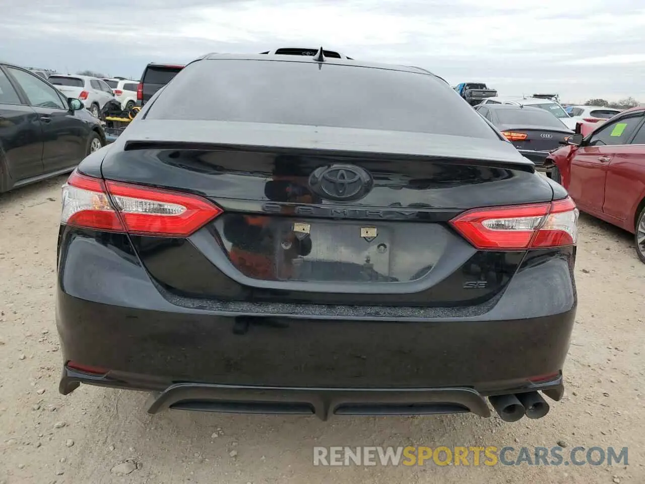 6 Photograph of a damaged car 4T1G11AK7LU922212 TOYOTA CAMRY 2020