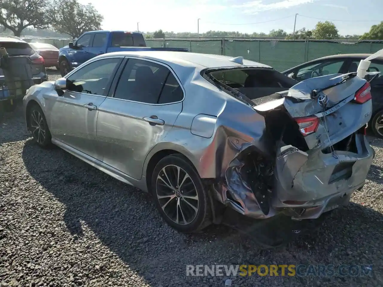 2 Photograph of a damaged car 4T1G11AK7LU931010 TOYOTA CAMRY 2020