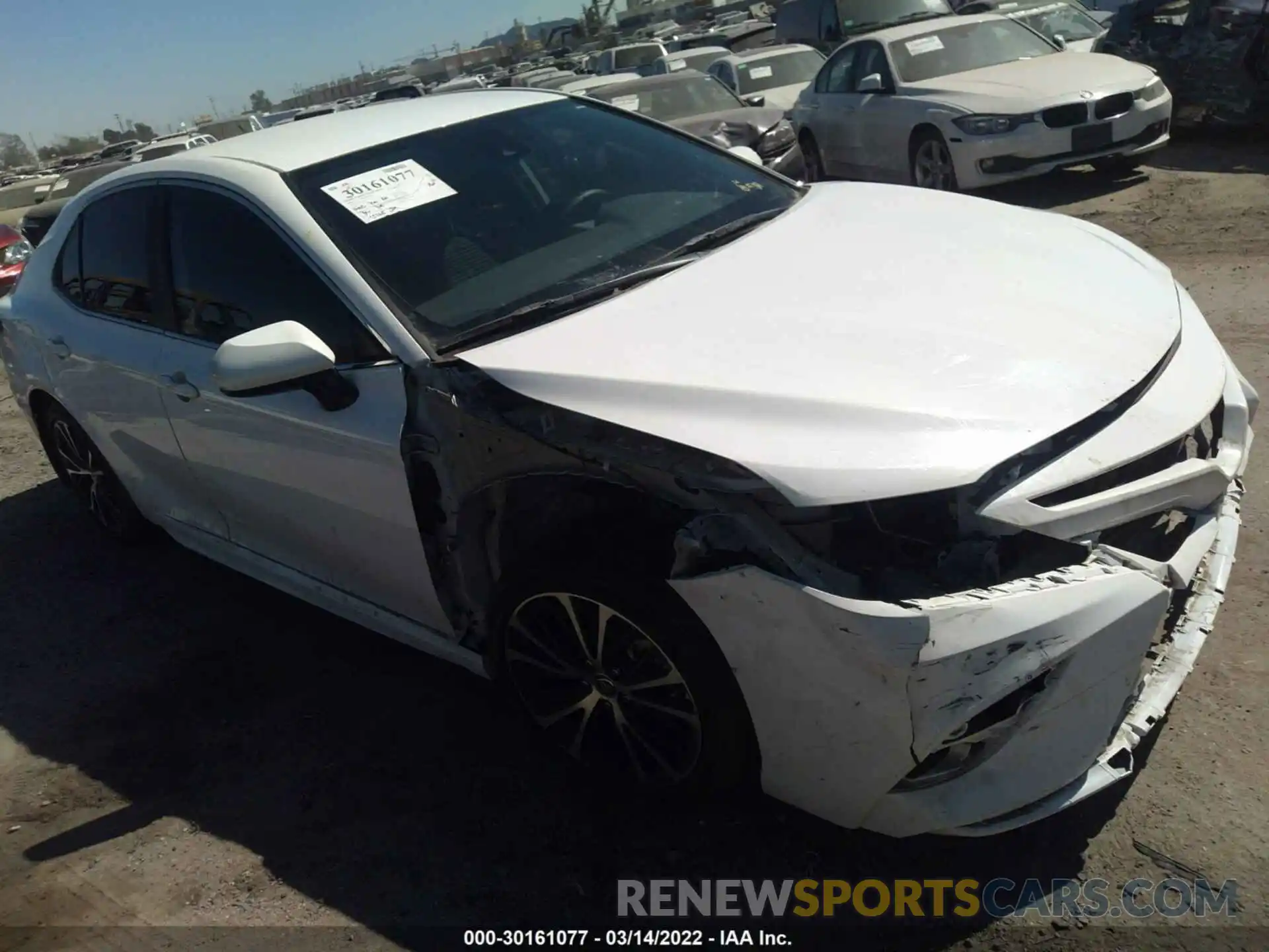 1 Photograph of a damaged car 4T1G11AK7LU952035 TOYOTA CAMRY 2020