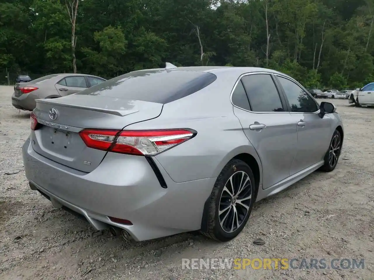 4 Photograph of a damaged car 4T1G11AK7LU952553 TOYOTA CAMRY 2020