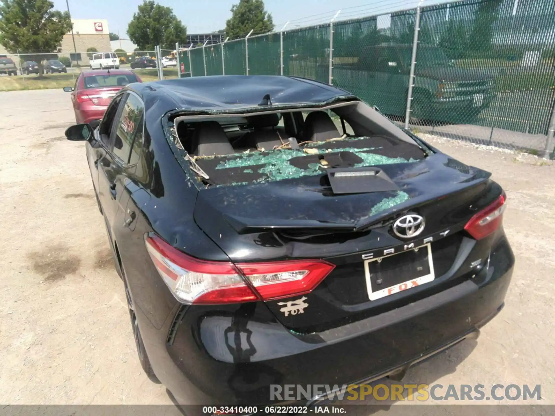 6 Photograph of a damaged car 4T1G11AK7LU962581 TOYOTA CAMRY 2020