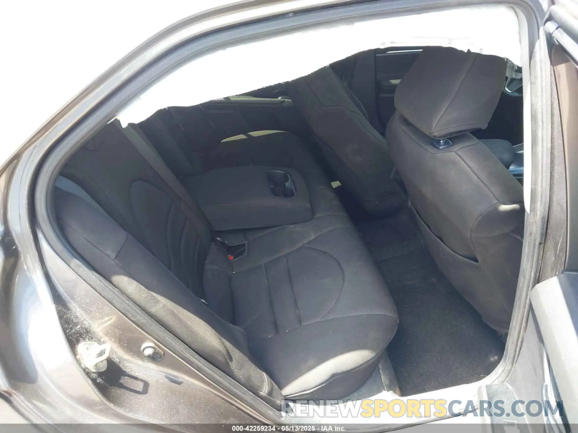 8 Photograph of a damaged car 4T1G11AK7LU962743 TOYOTA CAMRY 2020