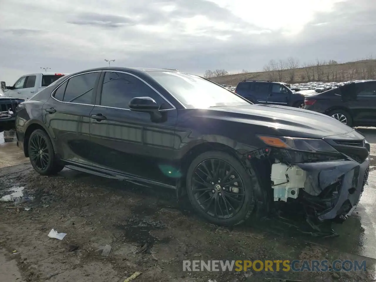 4 Photograph of a damaged car 4T1G11AK7LU964332 TOYOTA CAMRY 2020