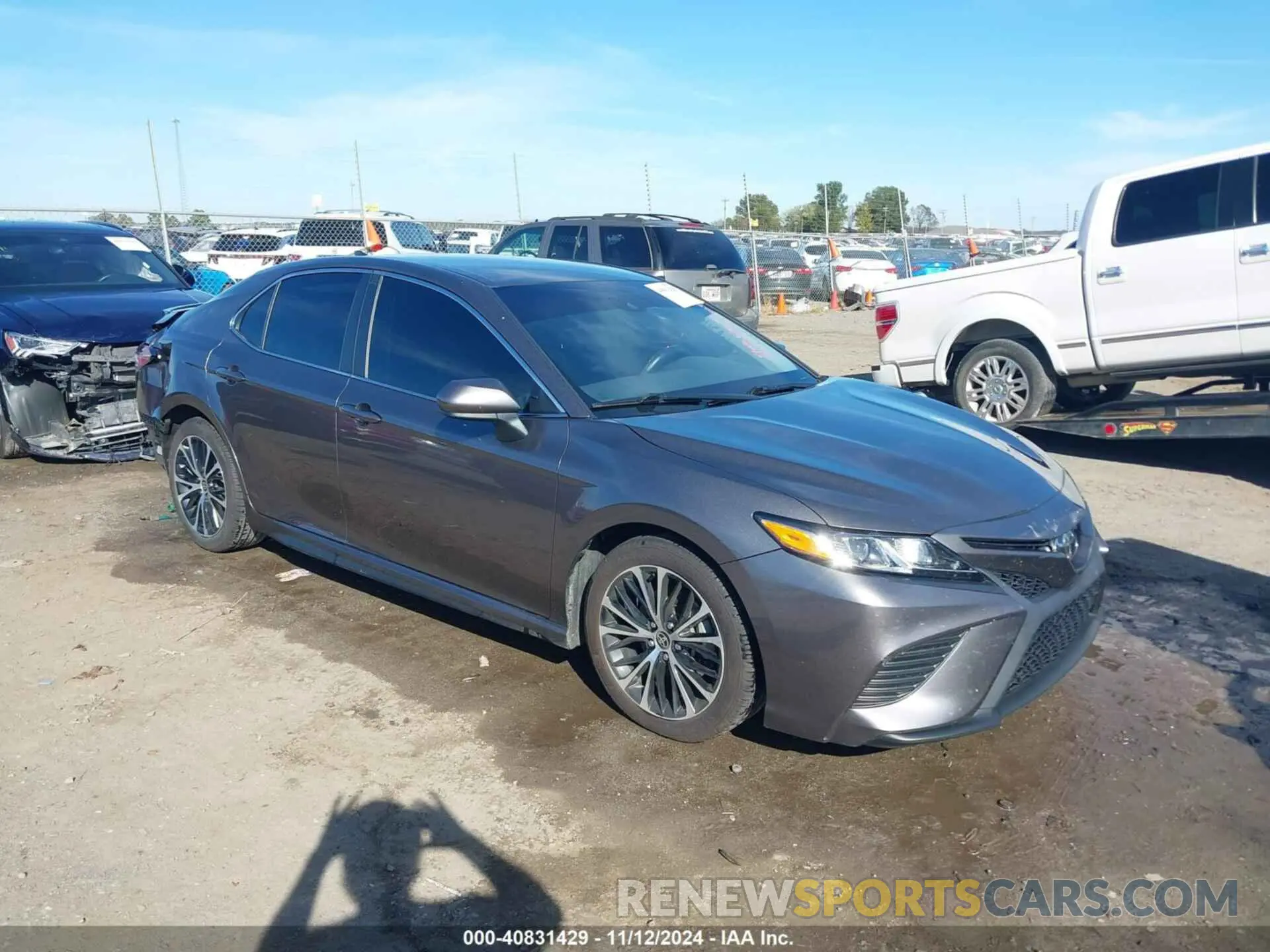1 Photograph of a damaged car 4T1G11AK7LU979767 TOYOTA CAMRY 2020