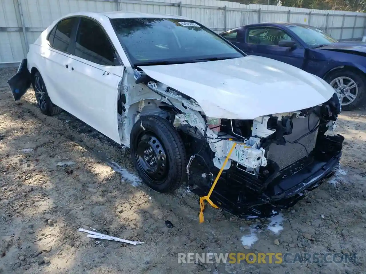 1 Photograph of a damaged car 4T1G11AK7LU983219 TOYOTA CAMRY 2020