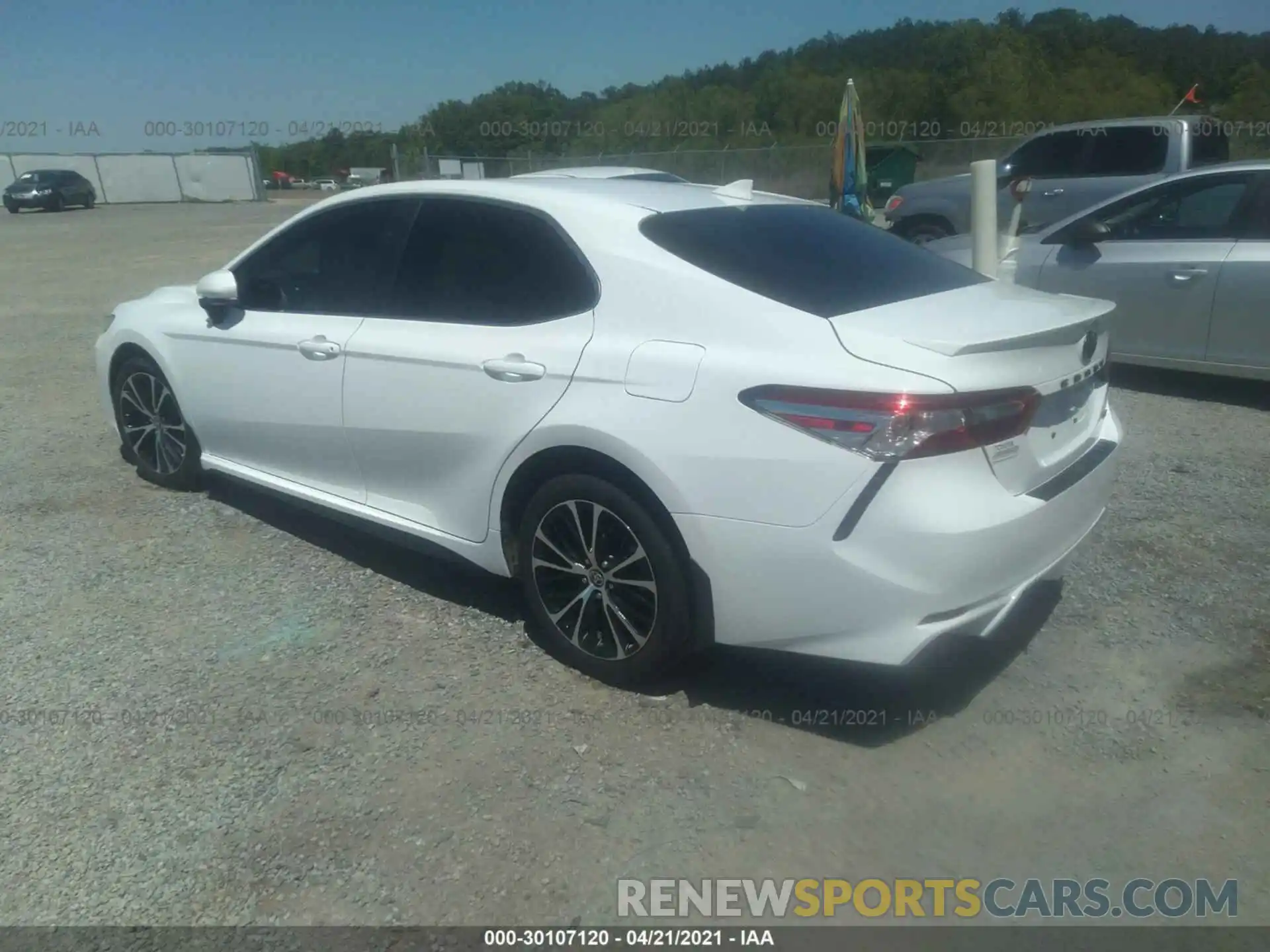 3 Photograph of a damaged car 4T1G11AK7LU991238 TOYOTA CAMRY 2020