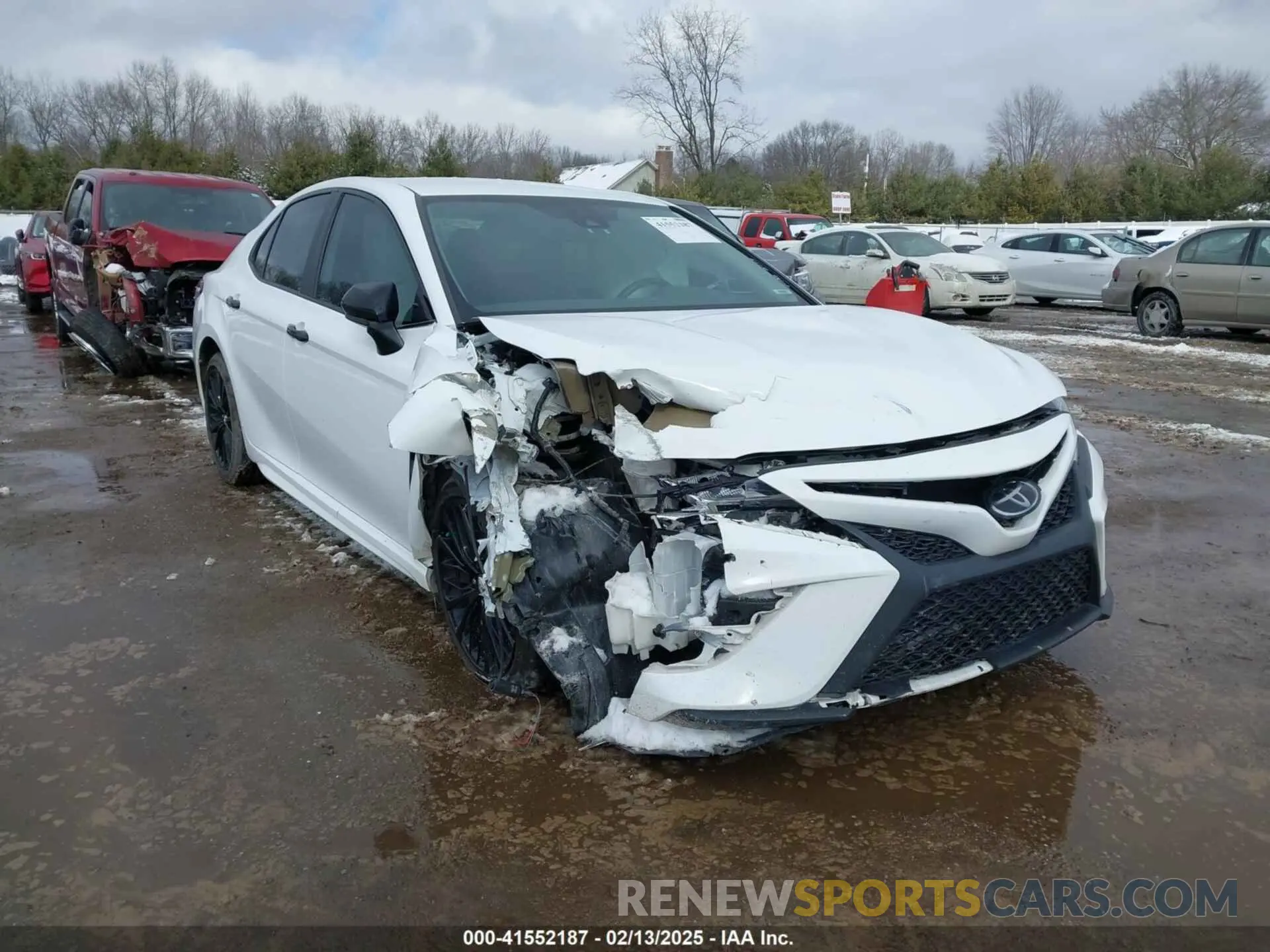 6 Photograph of a damaged car 4T1G11AK8LU307412 TOYOTA CAMRY 2020