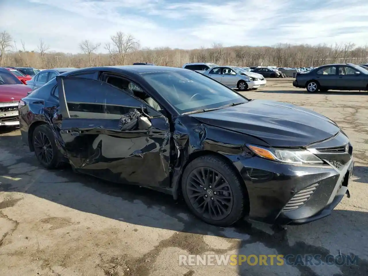 4 Photograph of a damaged car 4T1G11AK8LU315252 TOYOTA CAMRY 2020