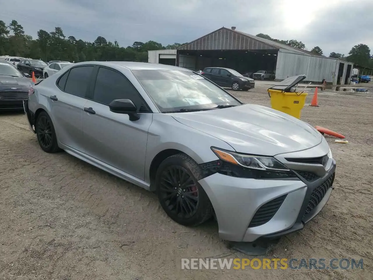 4 Photograph of a damaged car 4T1G11AK8LU316773 TOYOTA CAMRY 2020