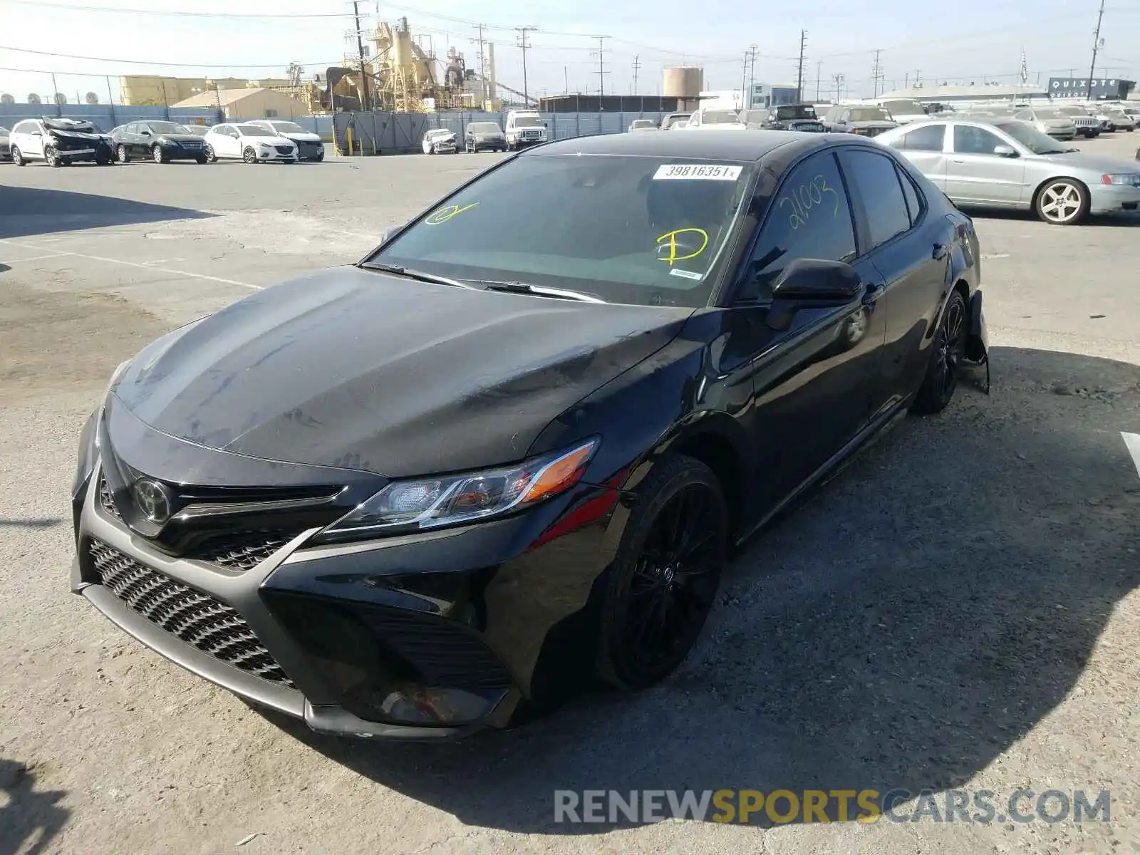 2 Photograph of a damaged car 4T1G11AK8LU320886 TOYOTA CAMRY 2020