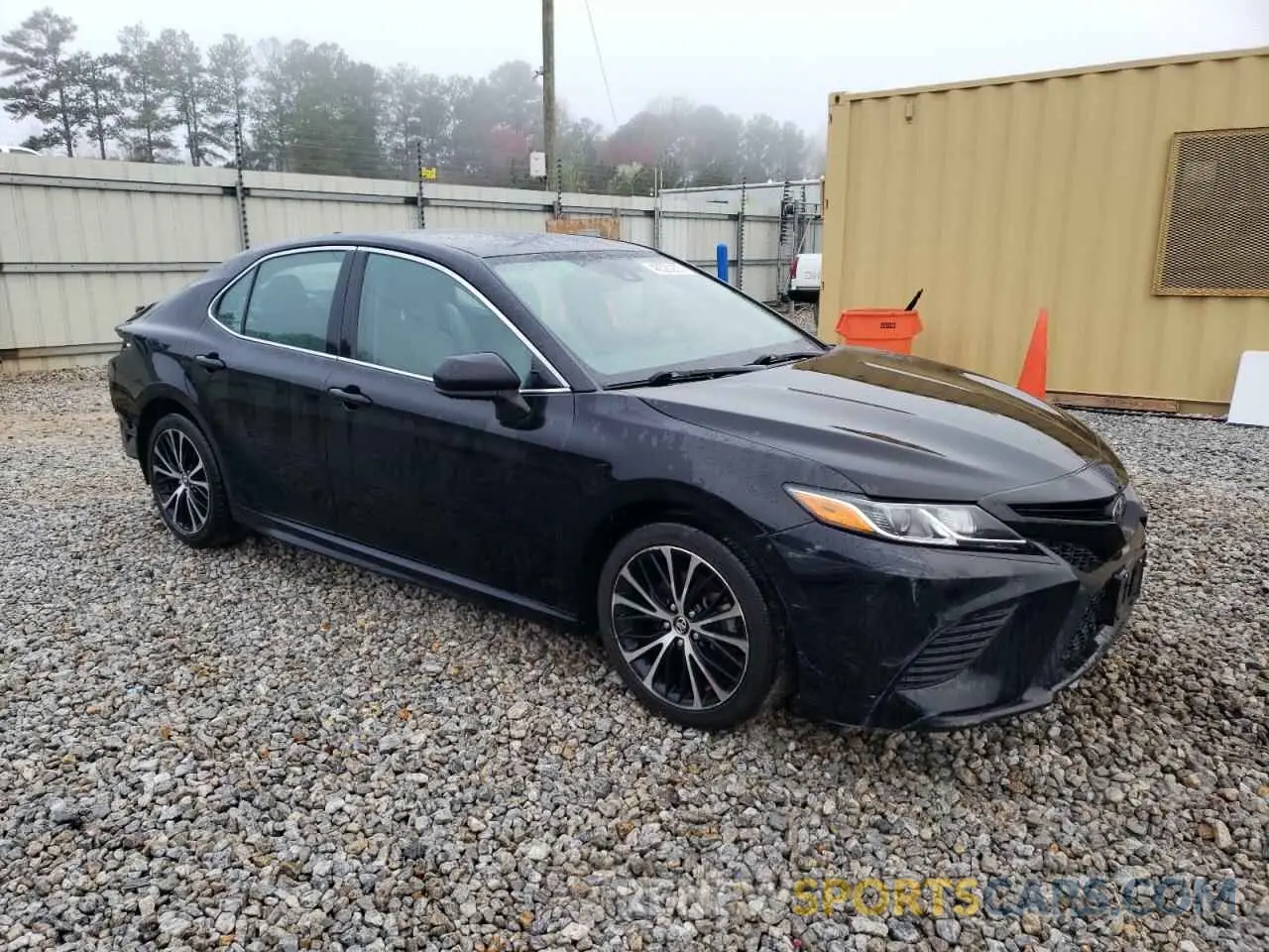 4 Photograph of a damaged car 4T1G11AK8LU327742 TOYOTA CAMRY 2020