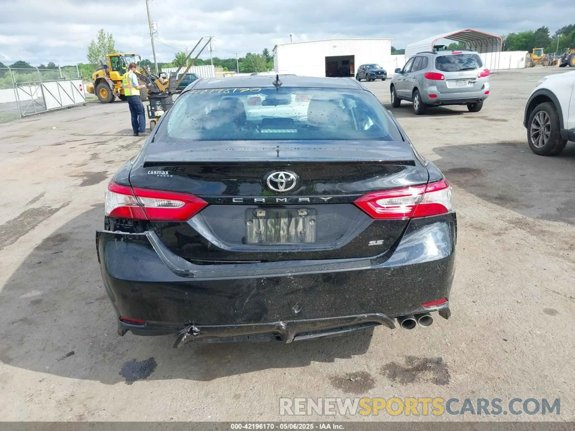 15 Photograph of a damaged car 4T1G11AK8LU336991 TOYOTA CAMRY 2020