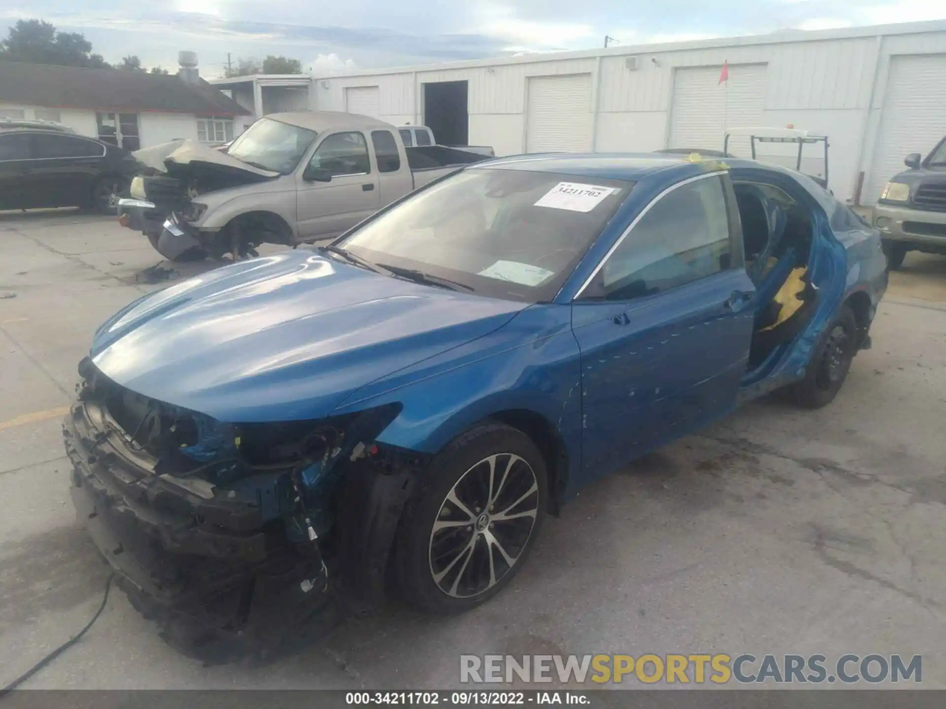 2 Photograph of a damaged car 4T1G11AK8LU342435 TOYOTA CAMRY 2020