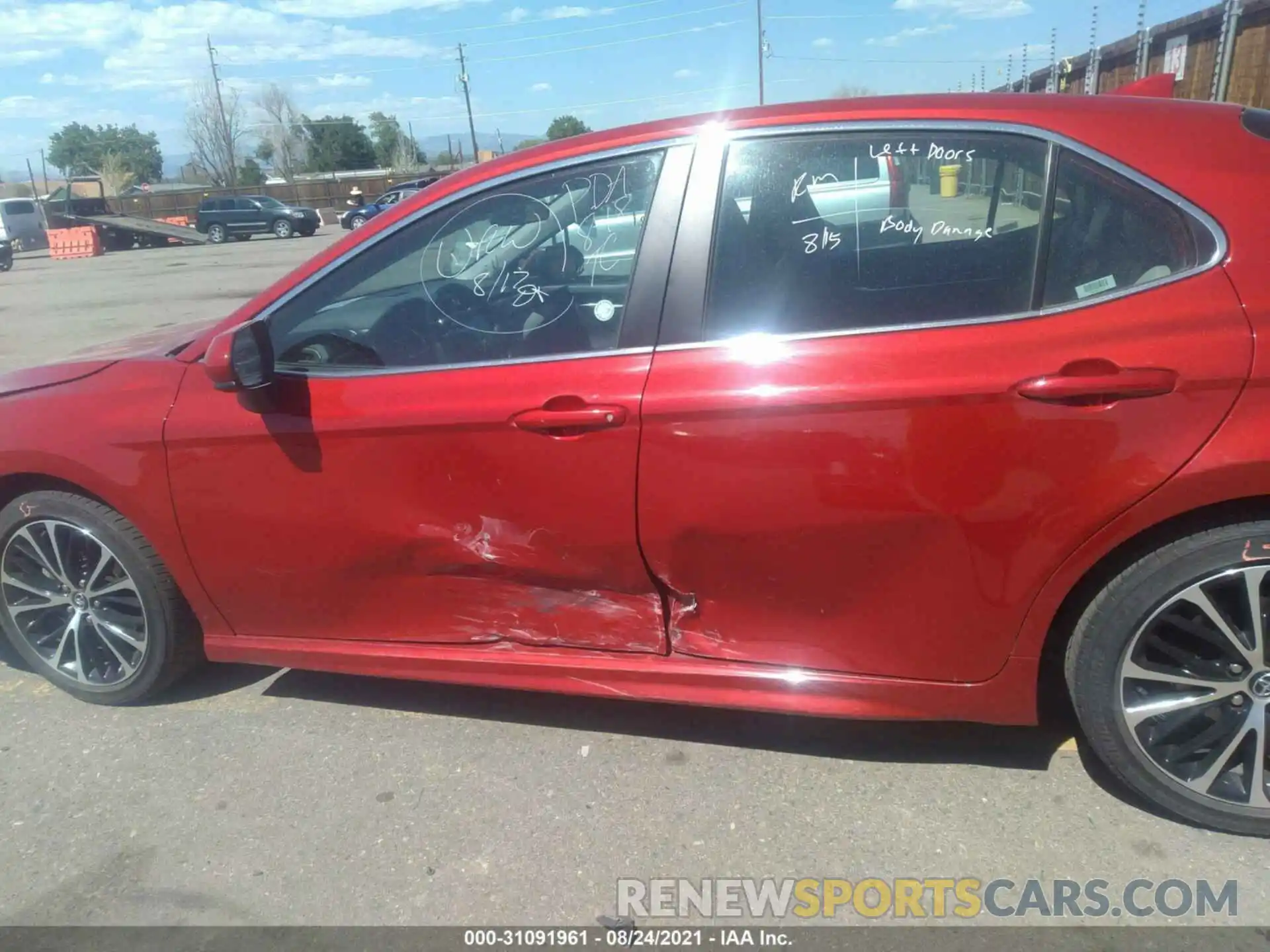 6 Photograph of a damaged car 4T1G11AK8LU345528 TOYOTA CAMRY 2020