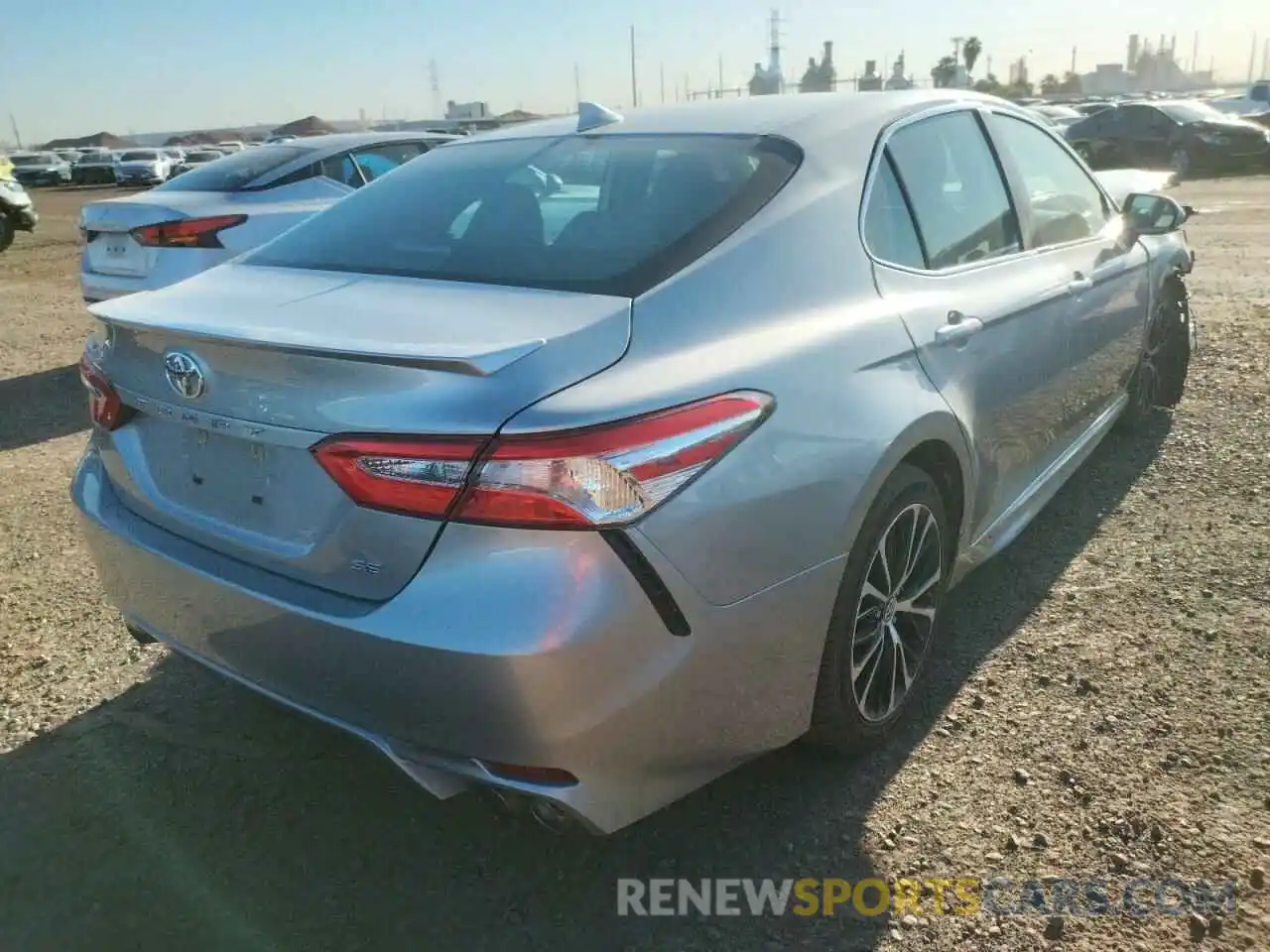 4 Photograph of a damaged car 4T1G11AK8LU350132 TOYOTA CAMRY 2020