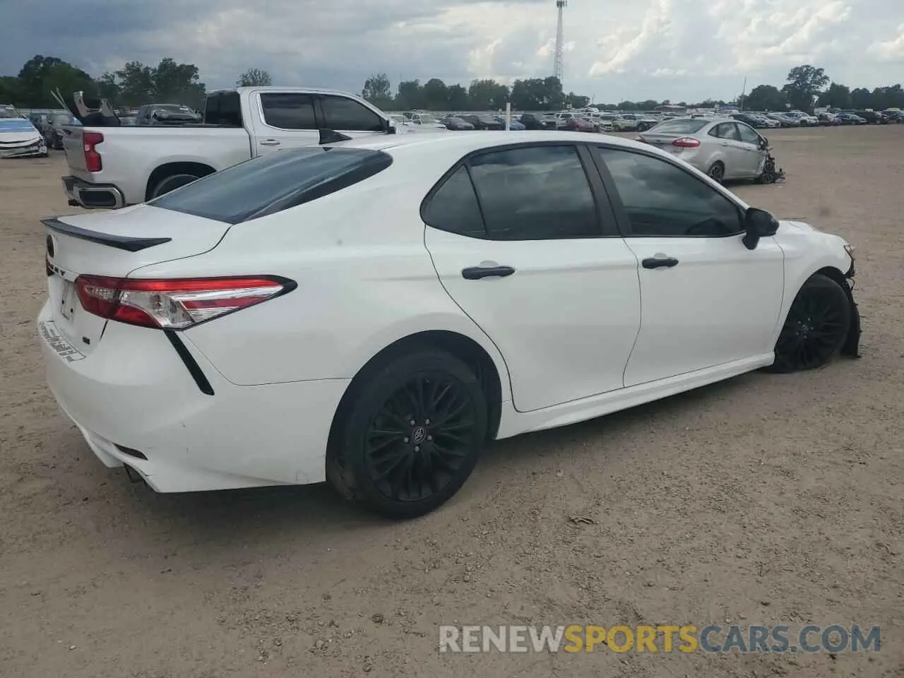 3 Photograph of a damaged car 4T1G11AK8LU356271 TOYOTA CAMRY 2020