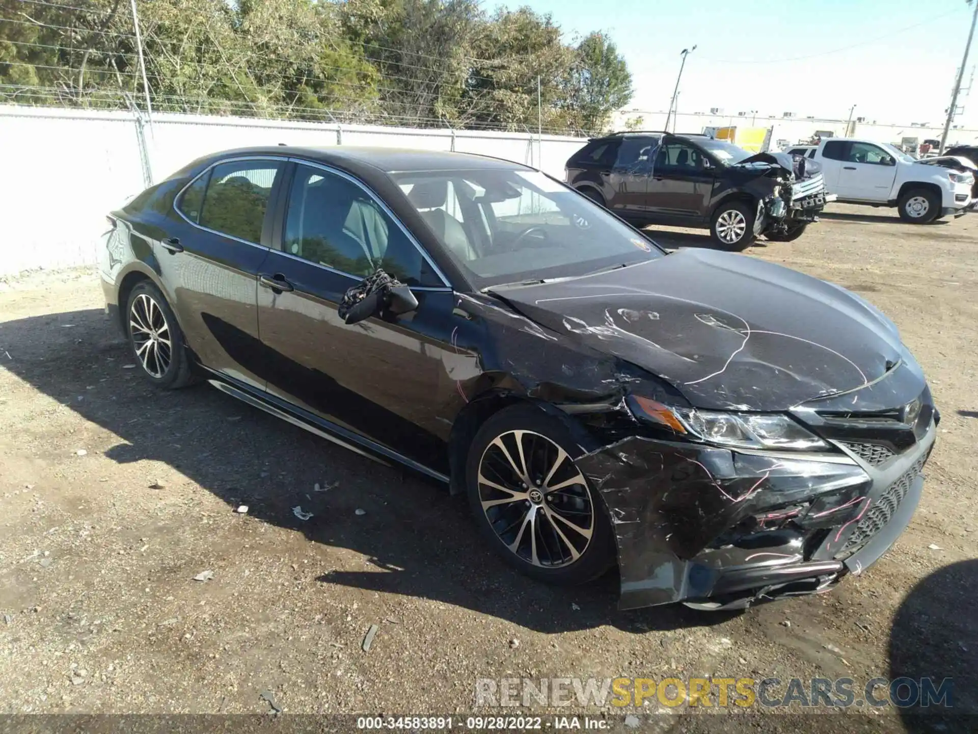 1 Photograph of a damaged car 4T1G11AK8LU359977 TOYOTA CAMRY 2020