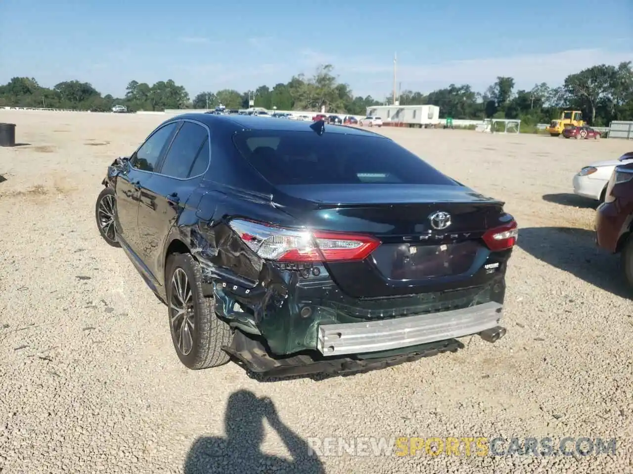 3 Photograph of a damaged car 4T1G11AK8LU365892 TOYOTA CAMRY 2020