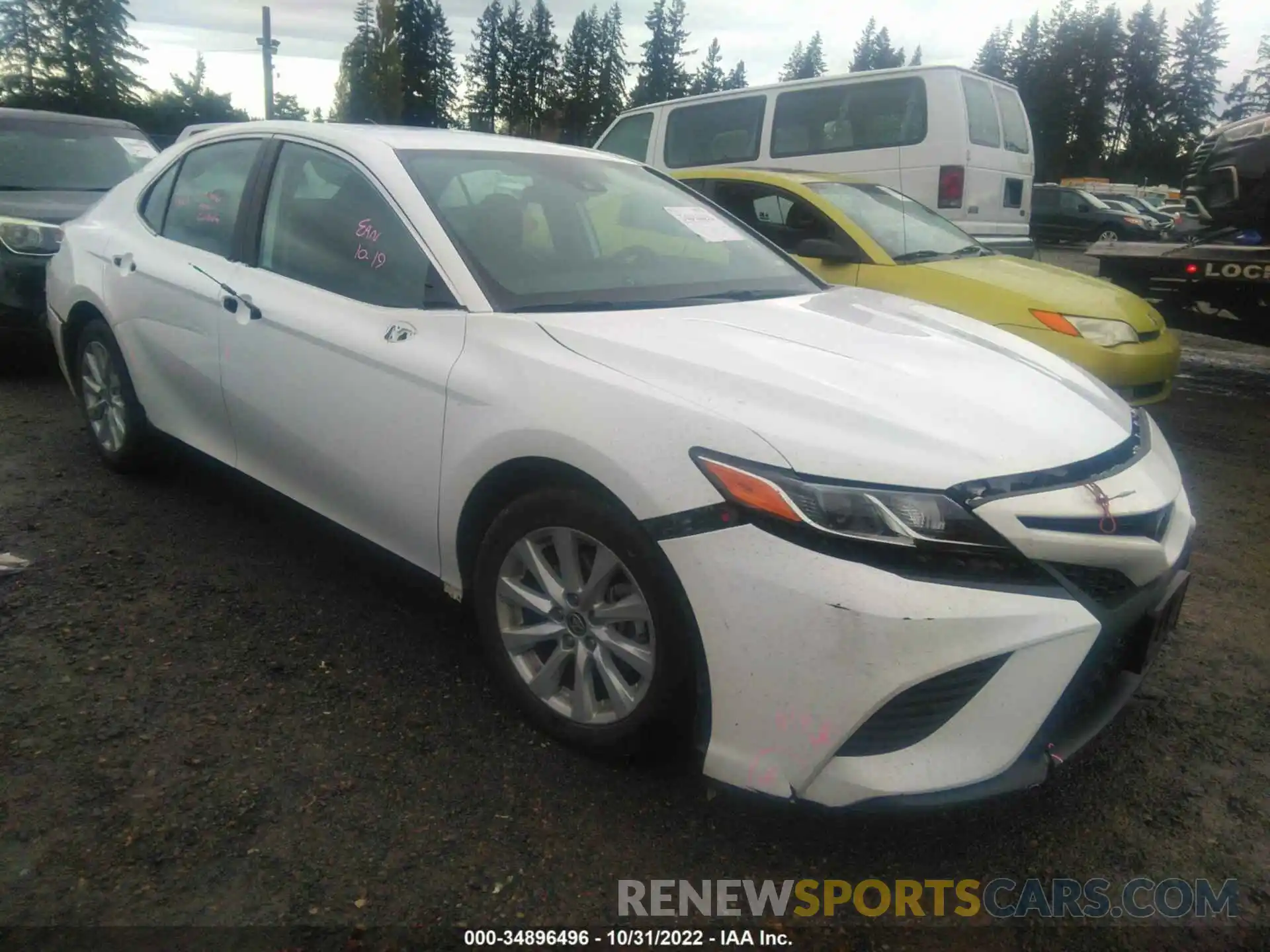 1 Photograph of a damaged car 4T1G11AK8LU381025 TOYOTA CAMRY 2020