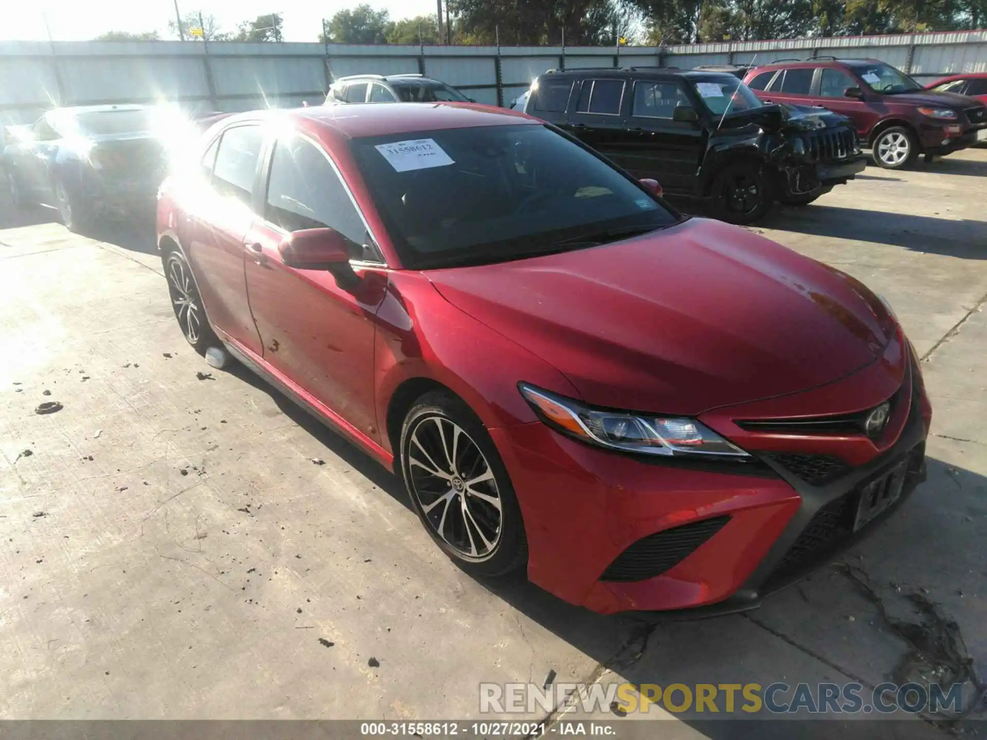 1 Photograph of a damaged car 4T1G11AK8LU392137 TOYOTA CAMRY 2020