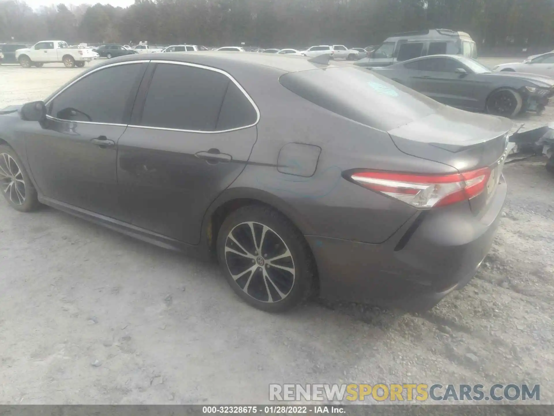 3 Photograph of a damaged car 4T1G11AK8LU509277 TOYOTA CAMRY 2020