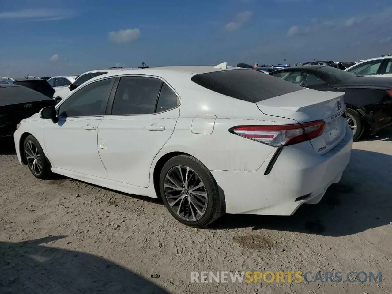 2 Photograph of a damaged car 4T1G11AK8LU511563 TOYOTA CAMRY 2020