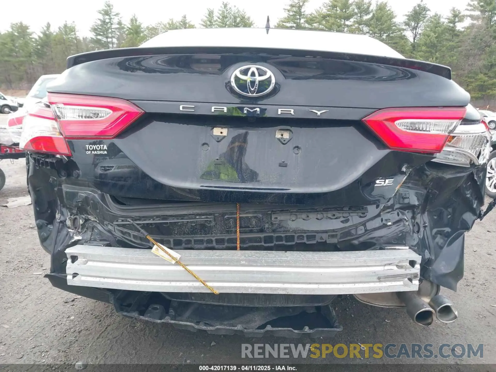 6 Photograph of a damaged car 4T1G11AK8LU883615 TOYOTA CAMRY 2020