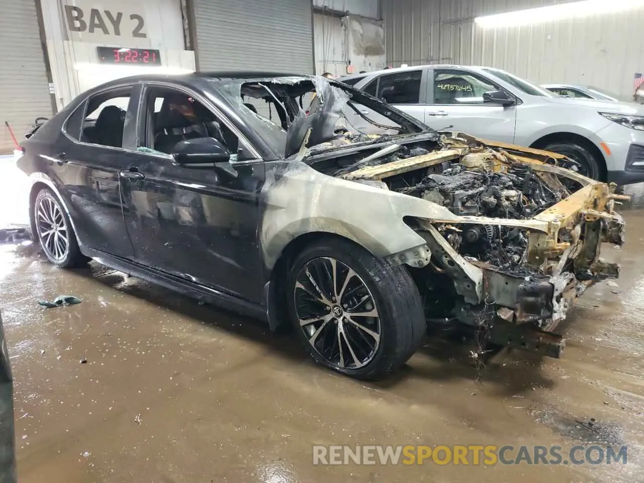 4 Photograph of a damaged car 4T1G11AK8LU893089 TOYOTA CAMRY 2020