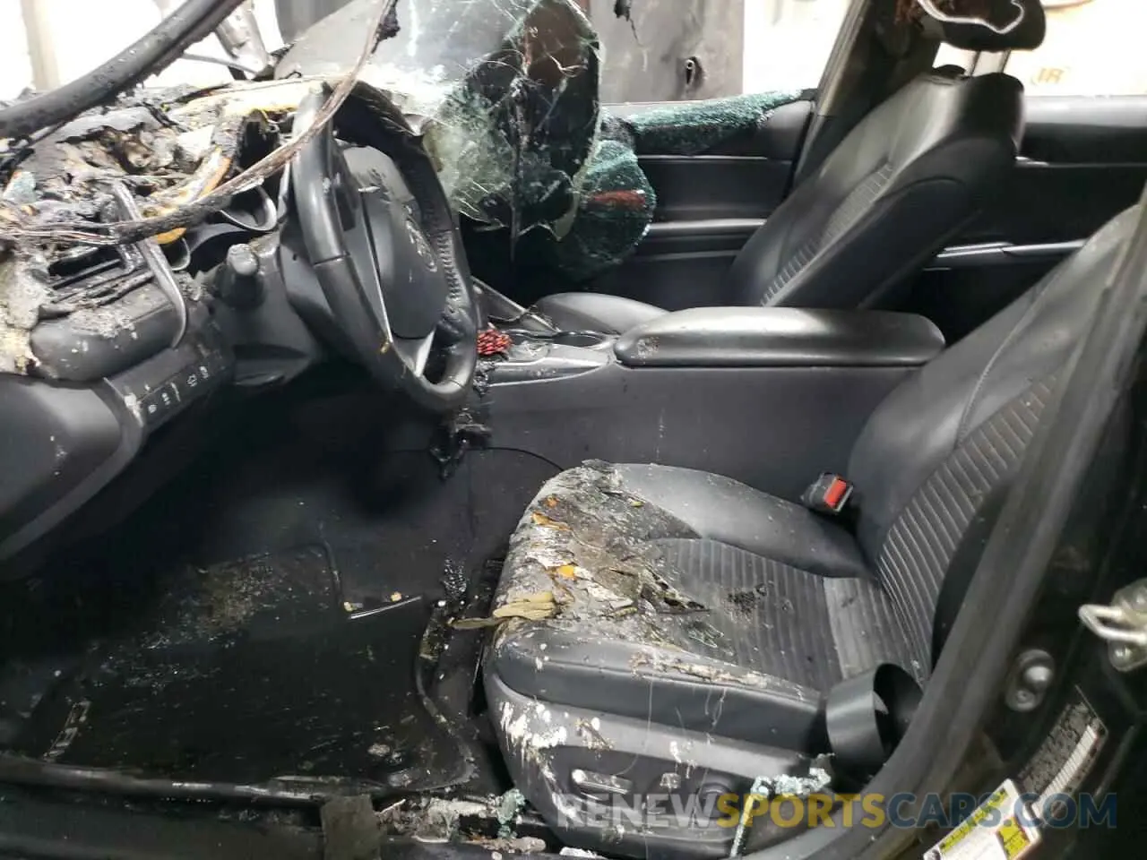 7 Photograph of a damaged car 4T1G11AK8LU893089 TOYOTA CAMRY 2020