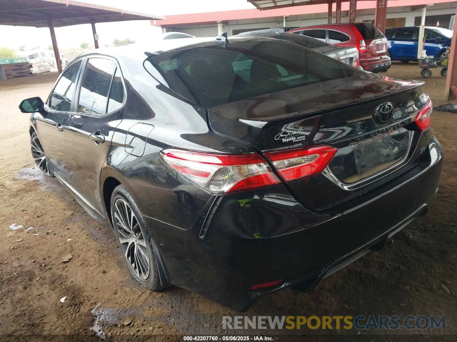 3 Photograph of a damaged car 4T1G11AK8LU896395 TOYOTA CAMRY 2020