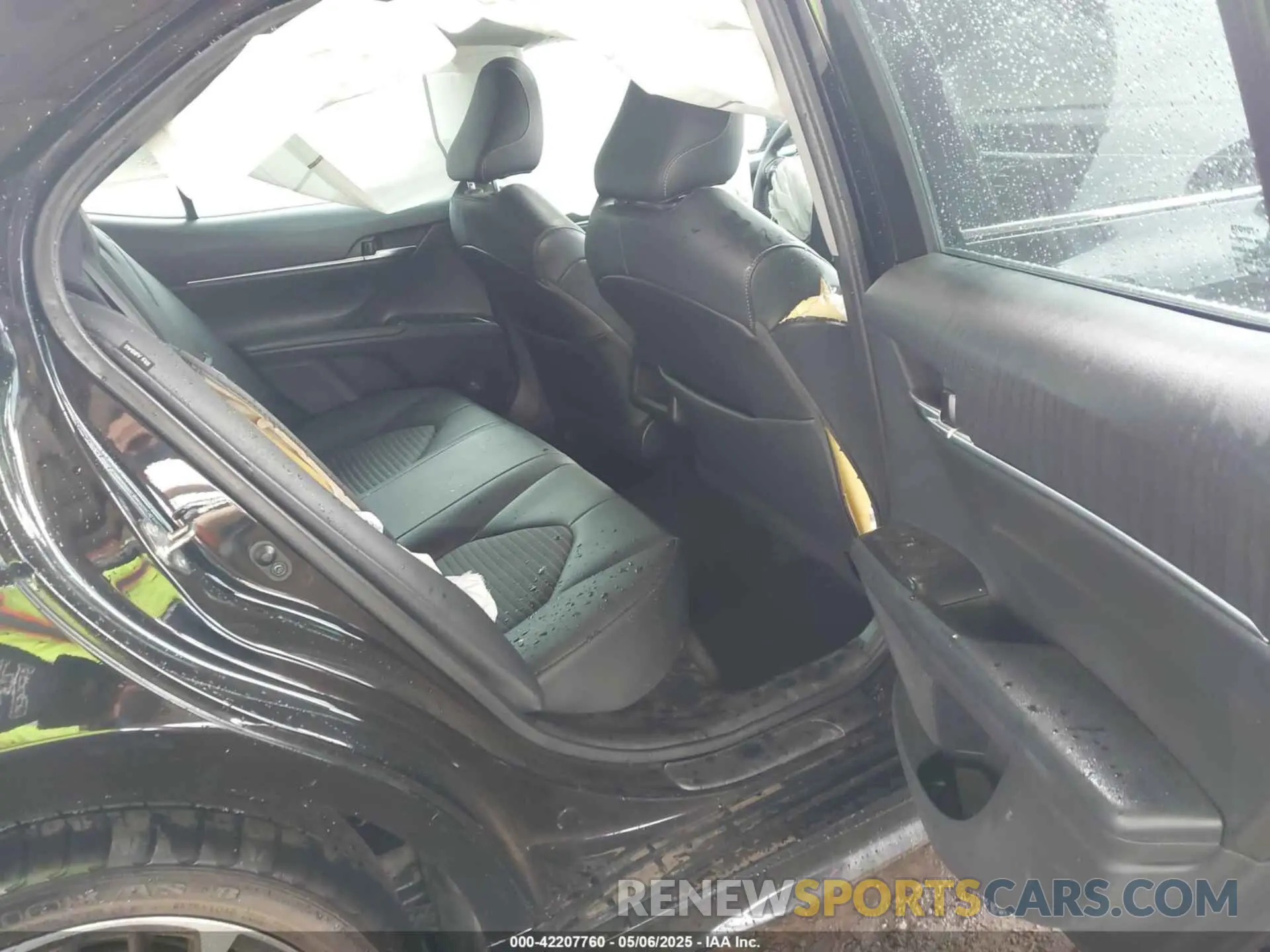 8 Photograph of a damaged car 4T1G11AK8LU896395 TOYOTA CAMRY 2020