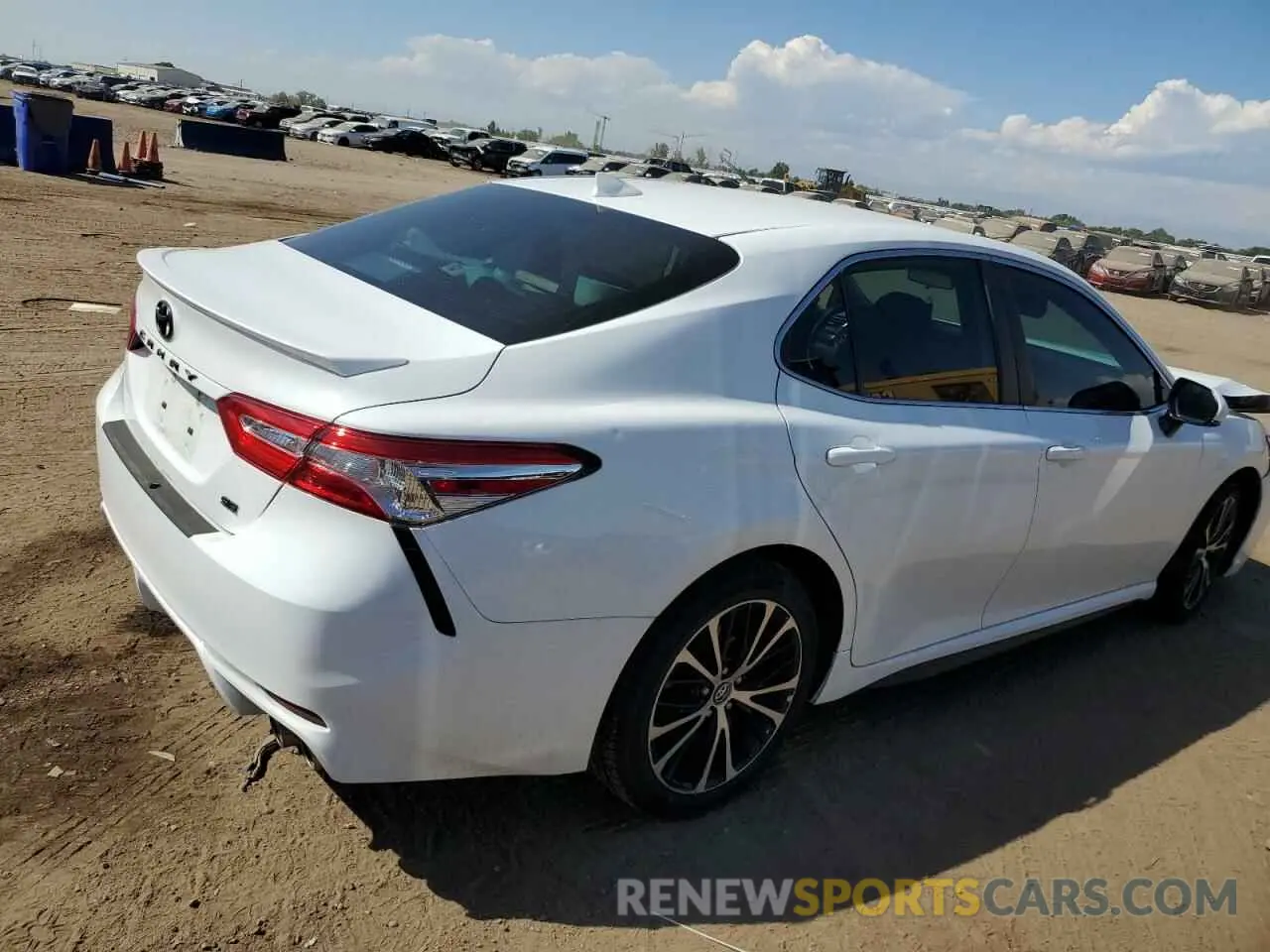 3 Photograph of a damaged car 4T1G11AK8LU897076 TOYOTA CAMRY 2020