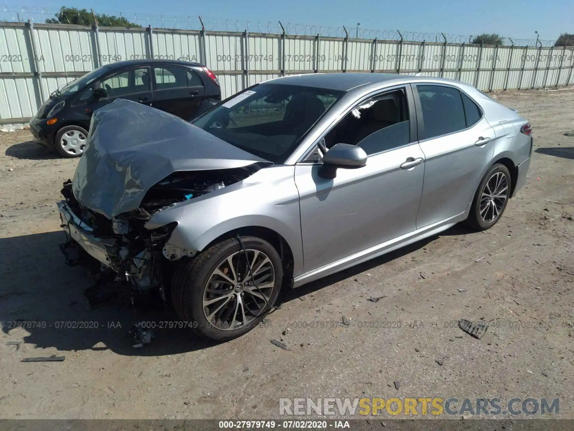 2 Photograph of a damaged car 4T1G11AK8LU898311 TOYOTA CAMRY 2020