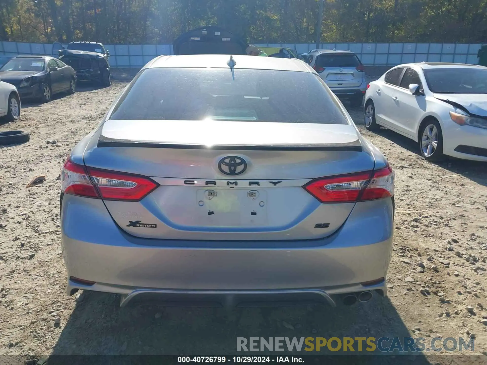 17 Photograph of a damaged car 4T1G11AK8LU914815 TOYOTA CAMRY 2020