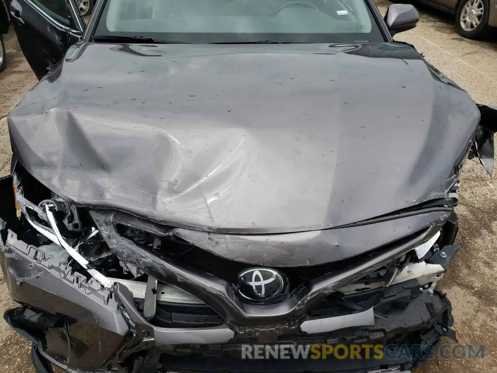 7 Photograph of a damaged car 4T1G11AK8LU921537 TOYOTA CAMRY 2020