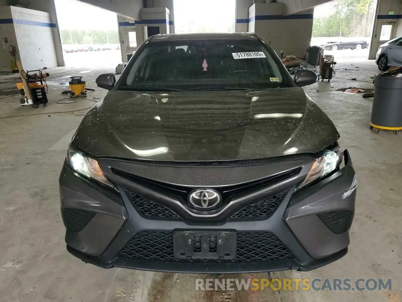 5 Photograph of a damaged car 4T1G11AK8LU930853 TOYOTA CAMRY 2020