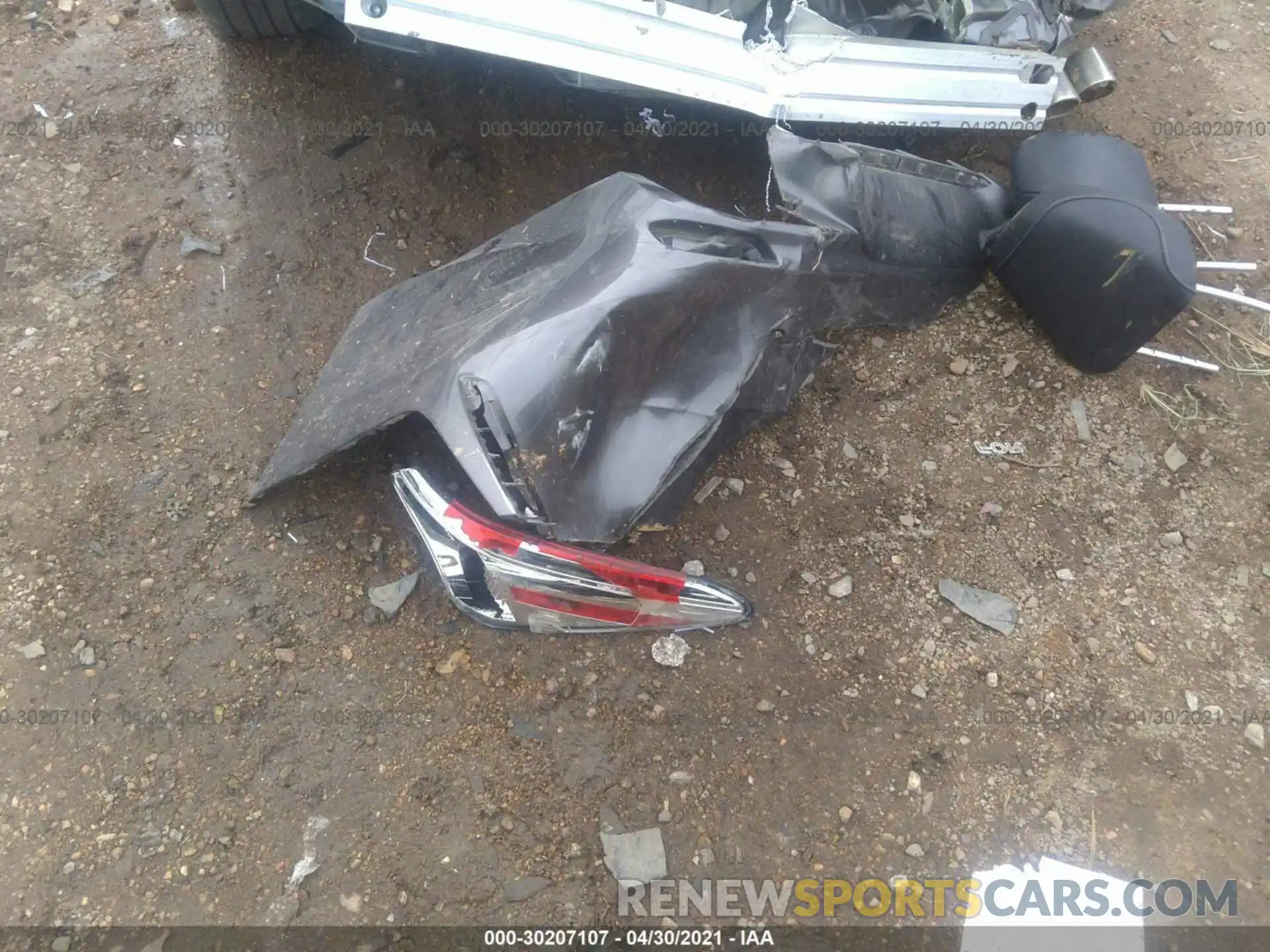 12 Photograph of a damaged car 4T1G11AK8LU933400 TOYOTA CAMRY 2020