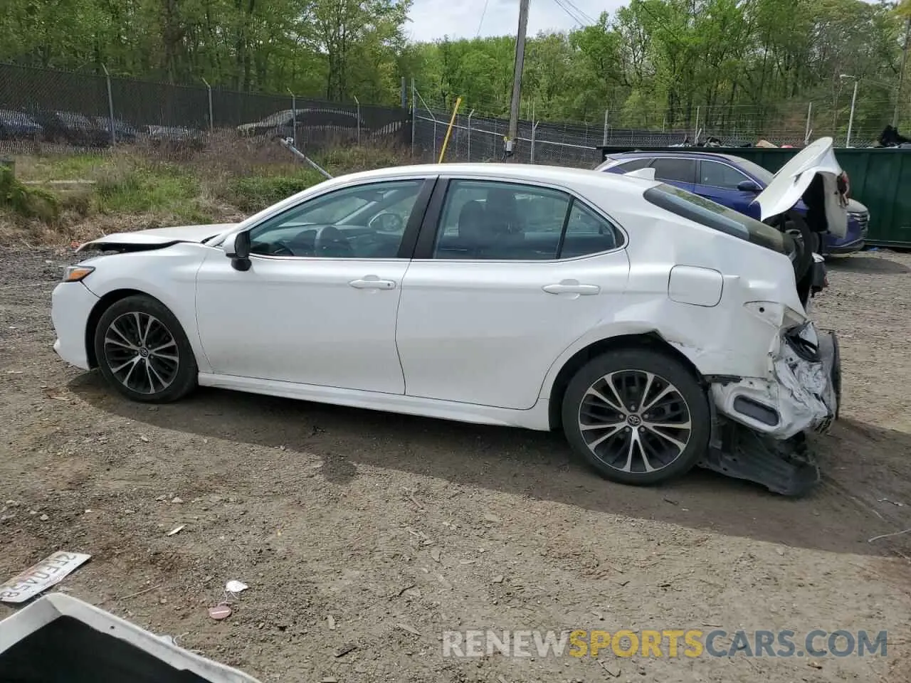 2 Photograph of a damaged car 4T1G11AK8LU943327 TOYOTA CAMRY 2020