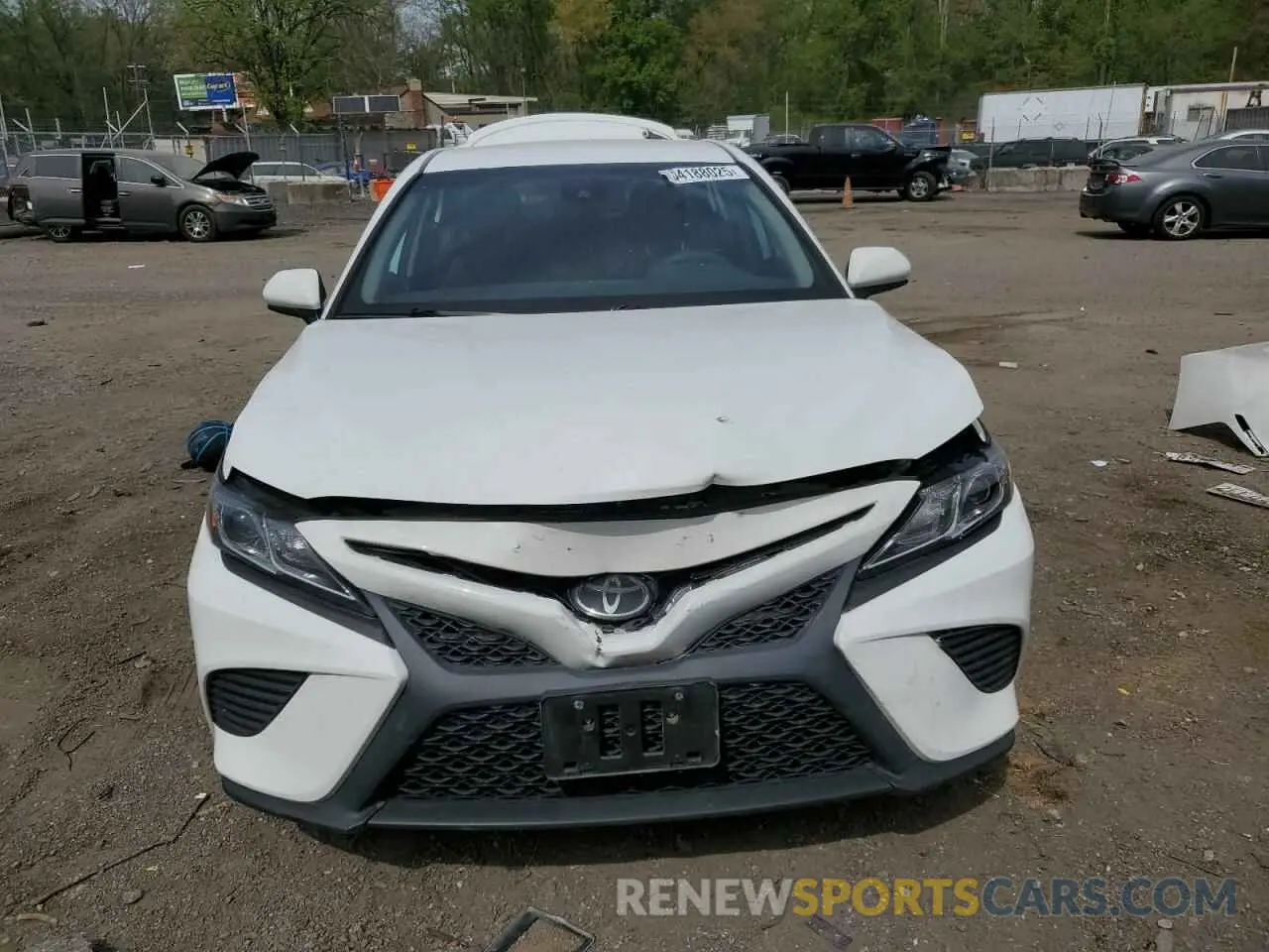 5 Photograph of a damaged car 4T1G11AK8LU943327 TOYOTA CAMRY 2020