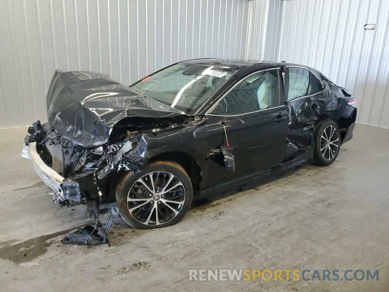 1 Photograph of a damaged car 4T1G11AK8LU972648 TOYOTA CAMRY 2020