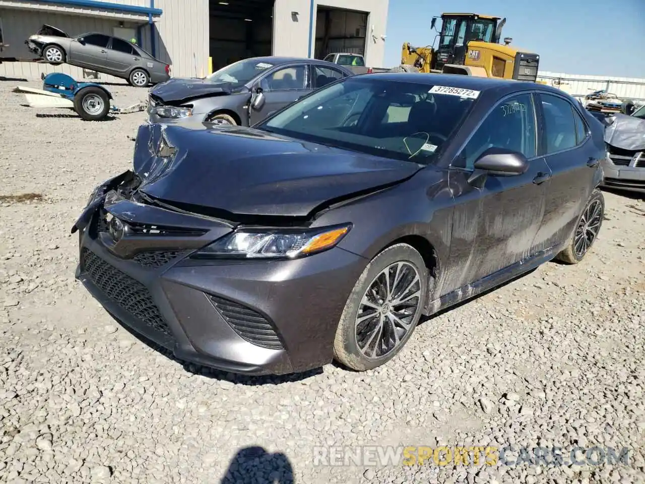 2 Photograph of a damaged car 4T1G11AK8LU974142 TOYOTA CAMRY 2020