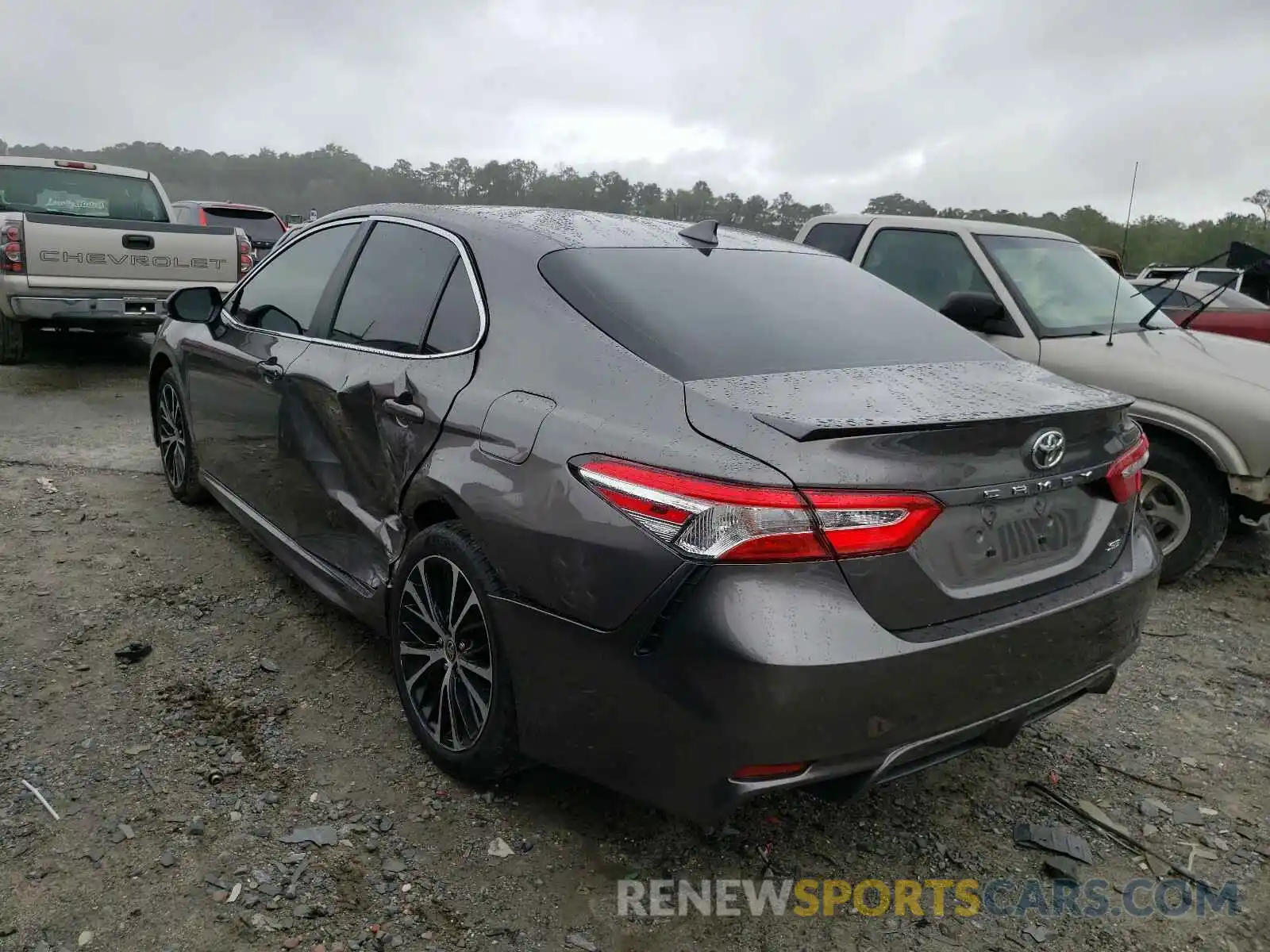 3 Photograph of a damaged car 4T1G11AK8LU975453 TOYOTA CAMRY 2020