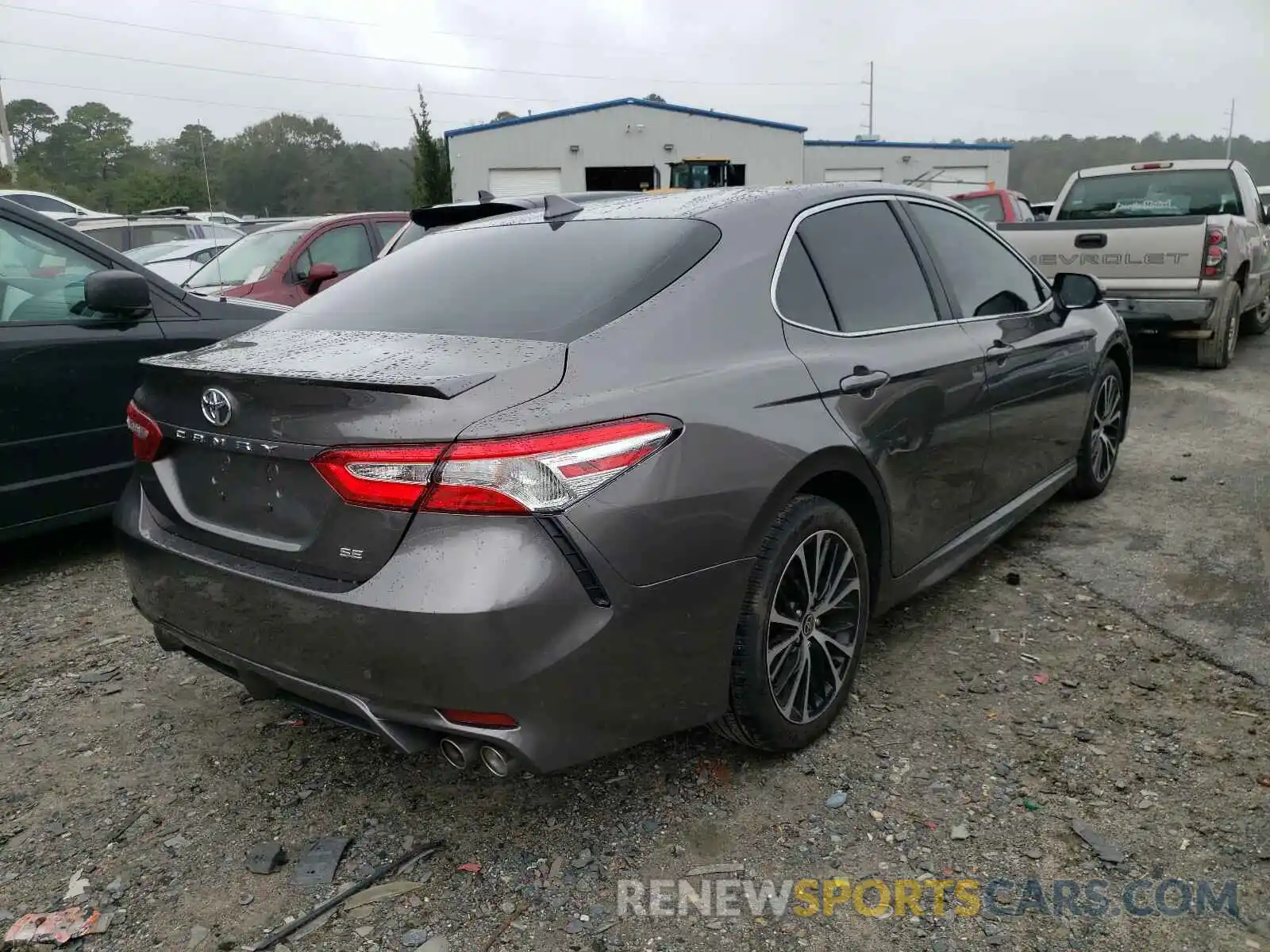 4 Photograph of a damaged car 4T1G11AK8LU975453 TOYOTA CAMRY 2020