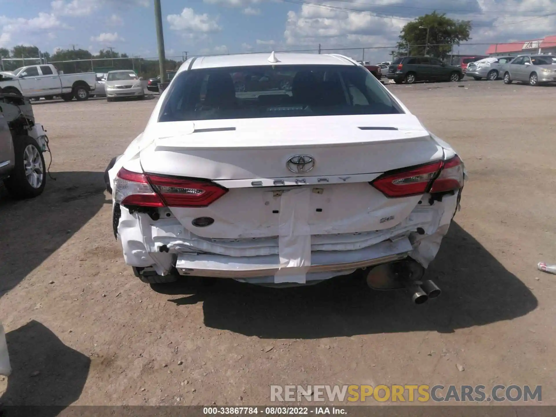 6 Photograph of a damaged car 4T1G11AK8LU976697 TOYOTA CAMRY 2020