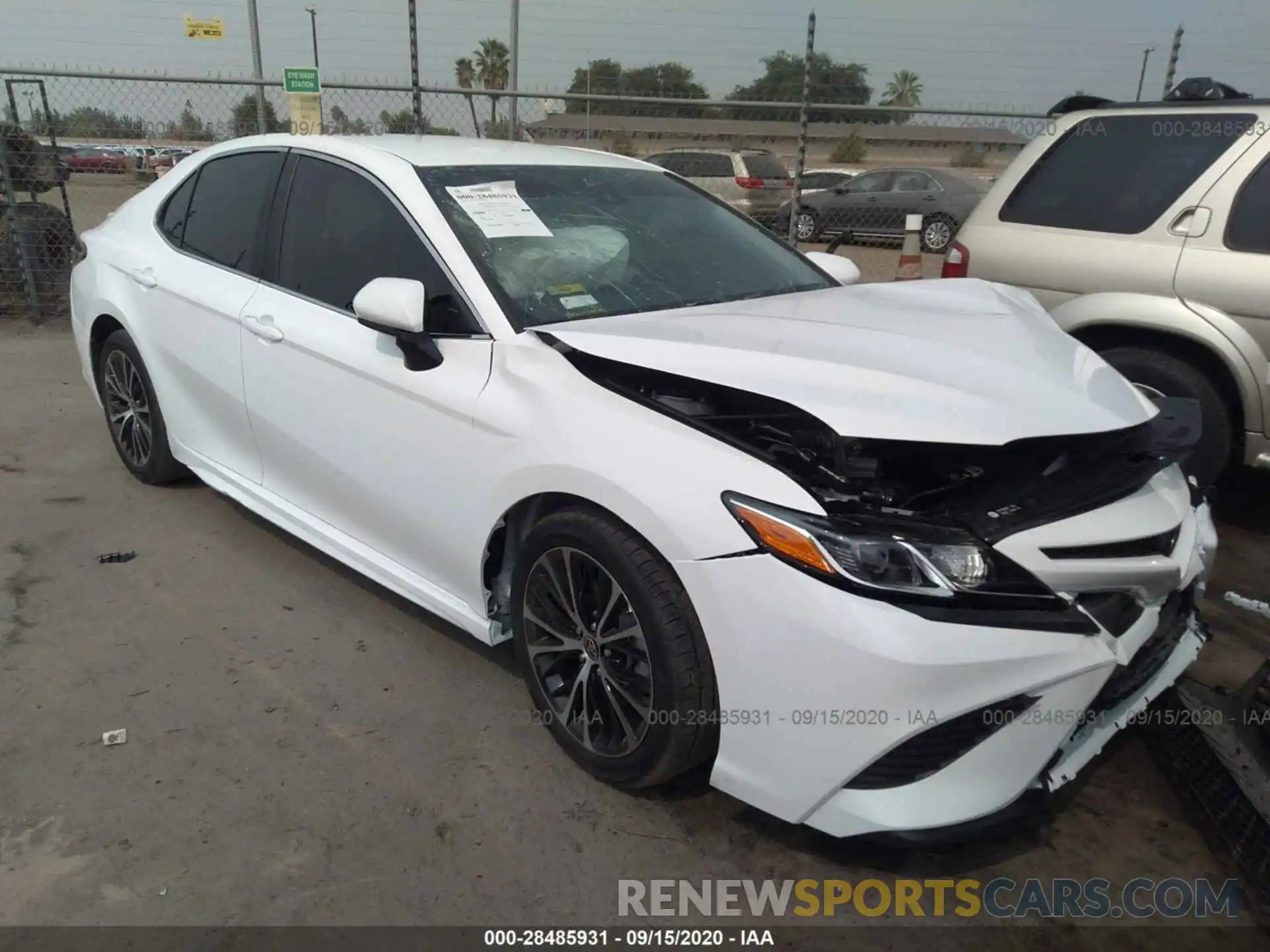 1 Photograph of a damaged car 4T1G11AK8LU981785 TOYOTA CAMRY 2020