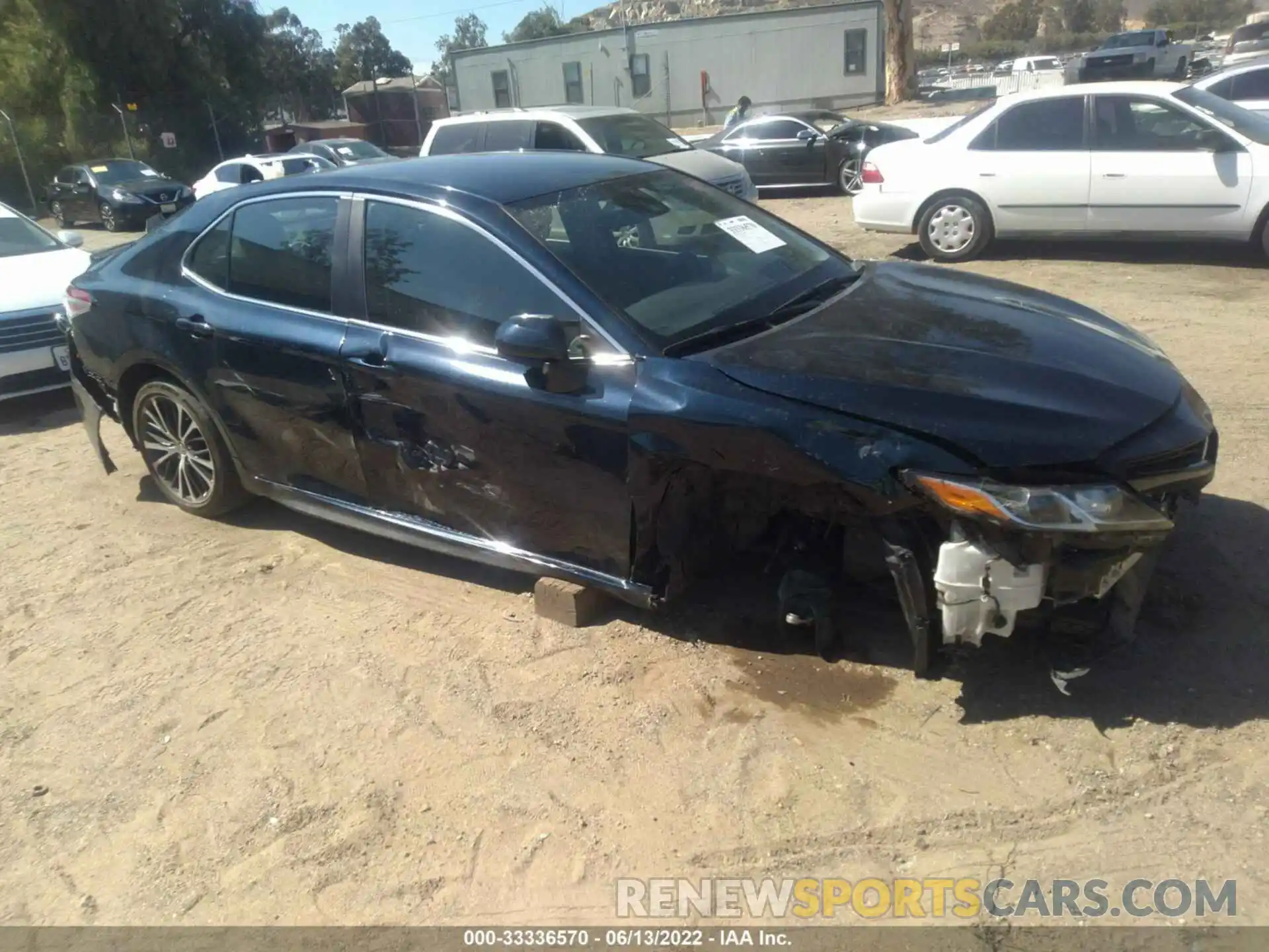 1 Photograph of a damaged car 4T1G11AK8LU984668 TOYOTA CAMRY 2020